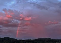 Leuchtender Regenbogen