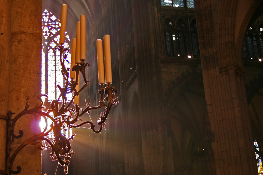 Leuchter im Kölner Dom