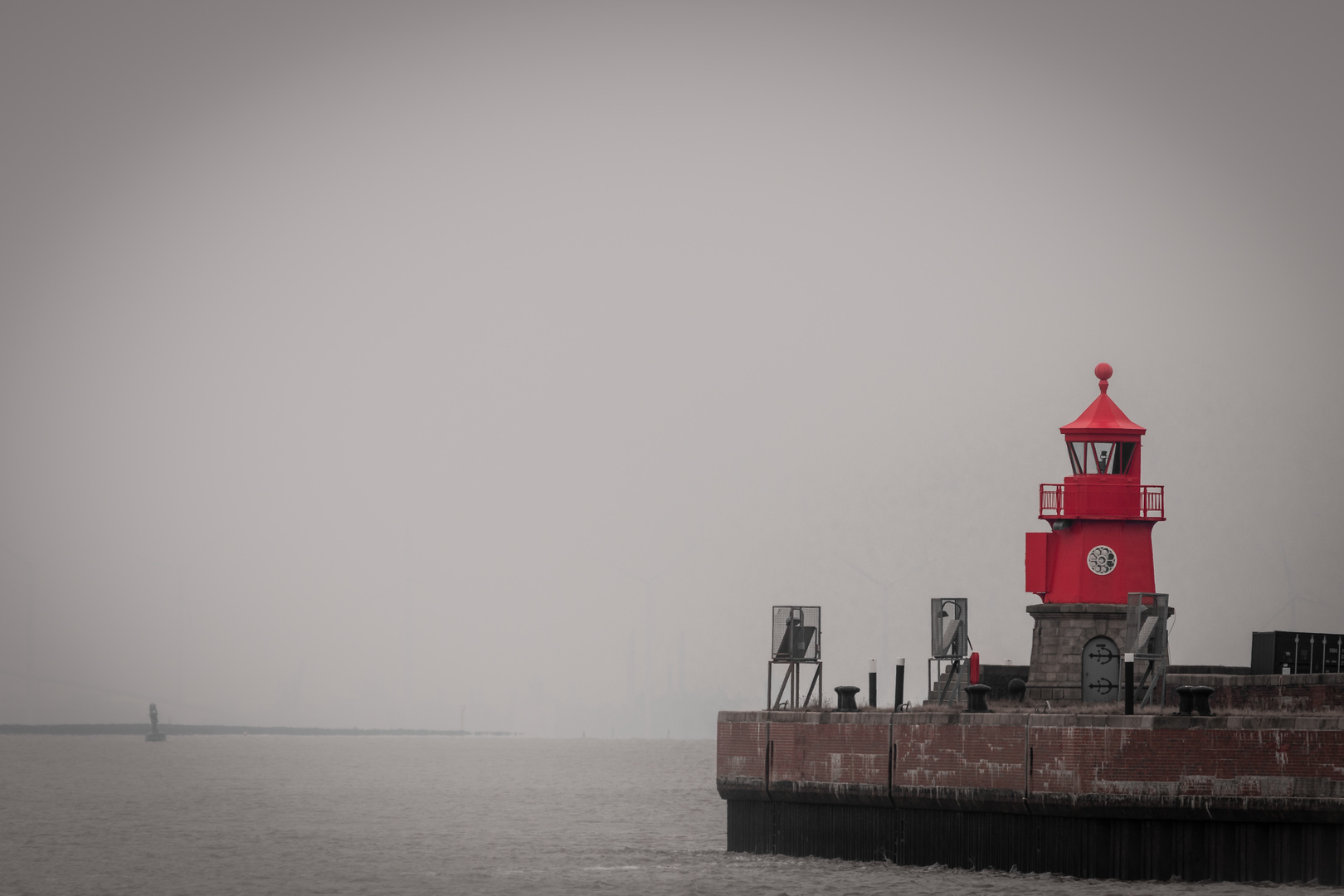 Leuchtfeuer an der Westmole in Emden