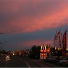 Leuchtreklame oder der Himmel ist doch stärker.