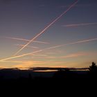 Leuchtspuren am Himmel