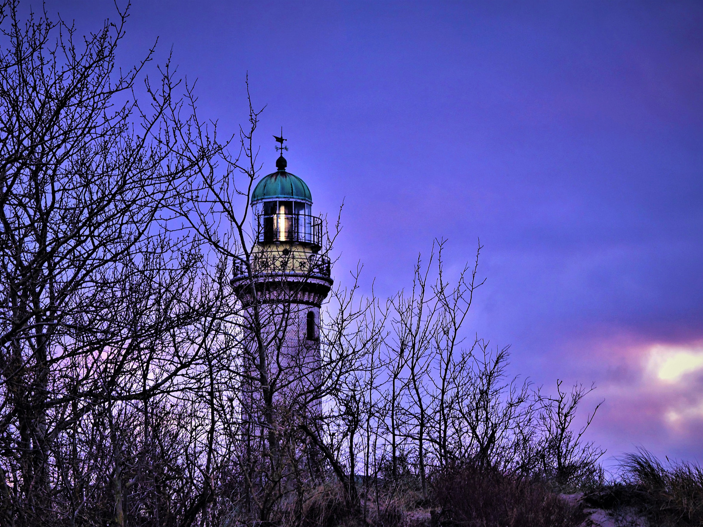 Leuchtturm am Abend