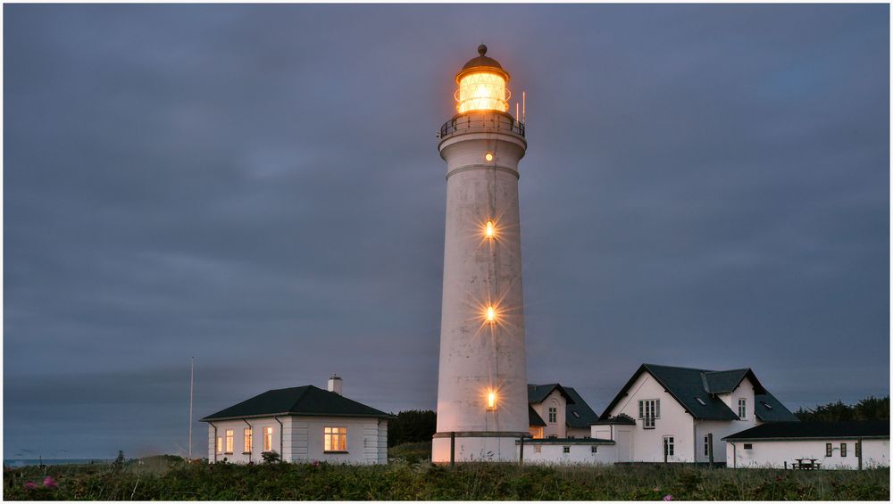 Leuchtturm am Abend