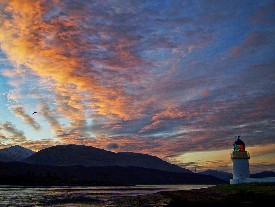 Leuchtturm an den Corran Narrows am Morgen