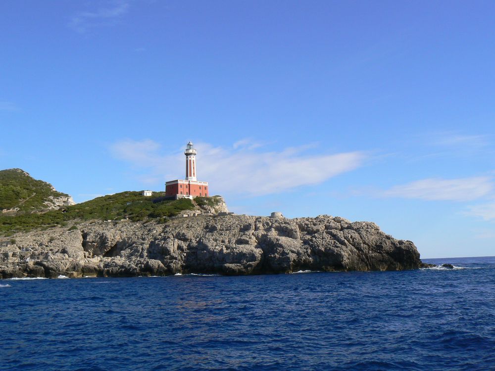 Leuchtturm an der Nordküste von Capri