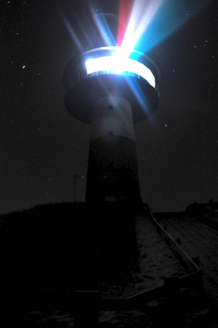 Leuchtturm bei Nacht