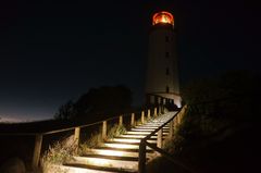 Leuchtturm bei Nacht 