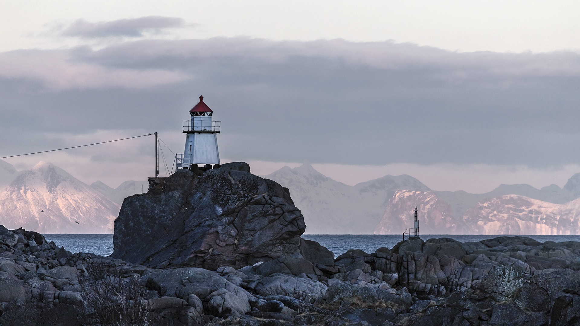 Leuchtturm bei STAMSUND, Lofoten (NOR)