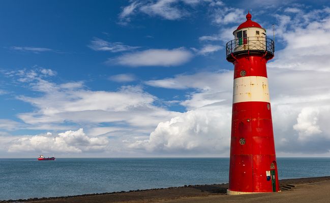 Leuchtturm bei Westkapellen - zweimal blau und zweimal rot