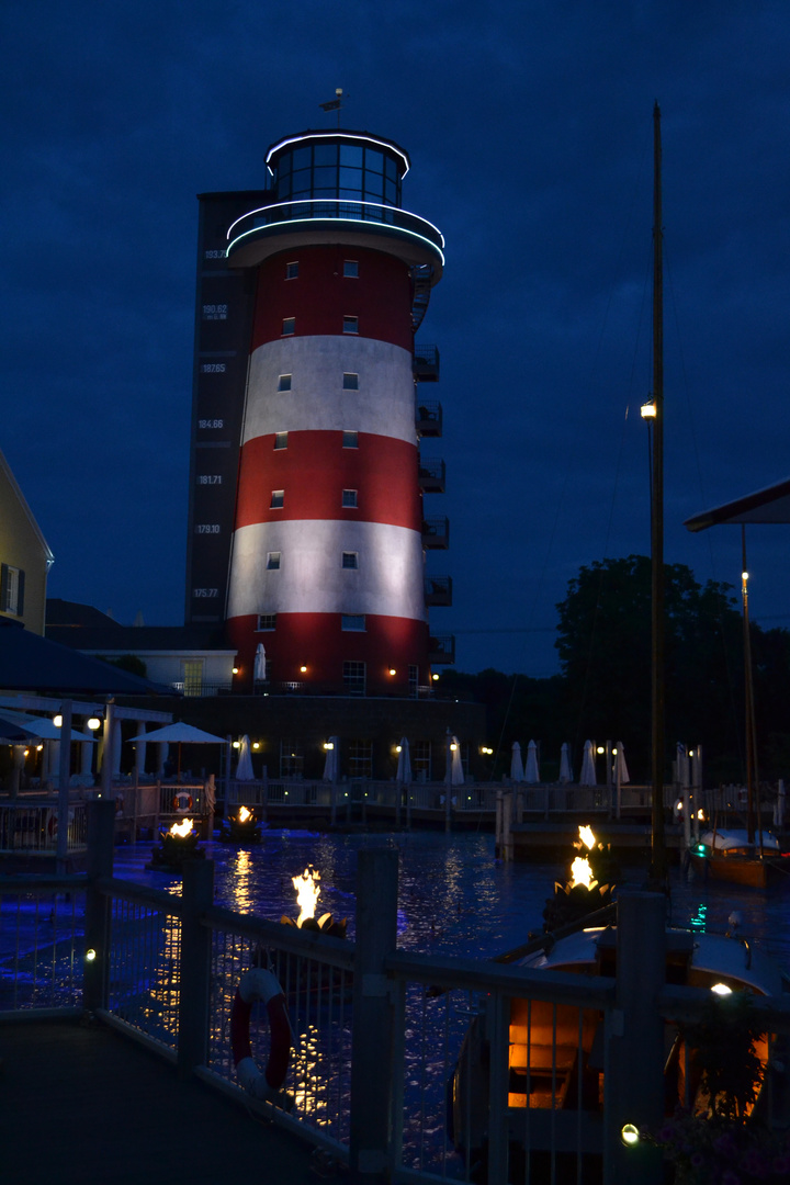 Leuchtturm des Erlebnishotels "BELL ROCK" in Rust