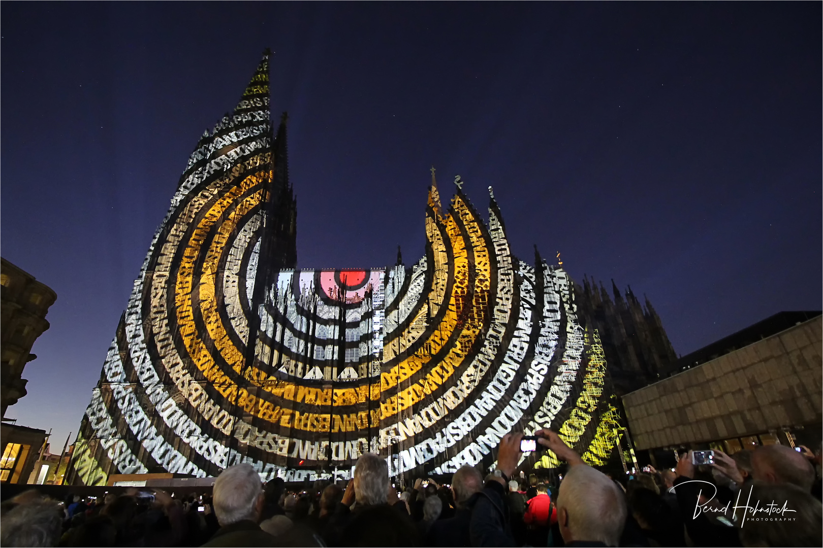Leuchtturm des Friedens in Köln ...