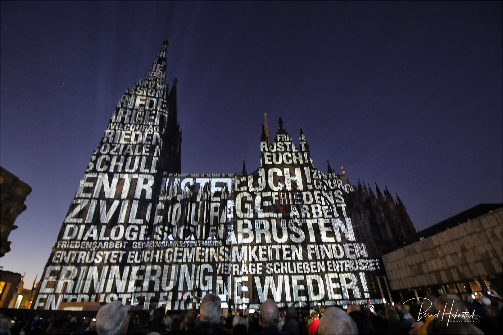 Leuchtturm des Friedens in Köln ...