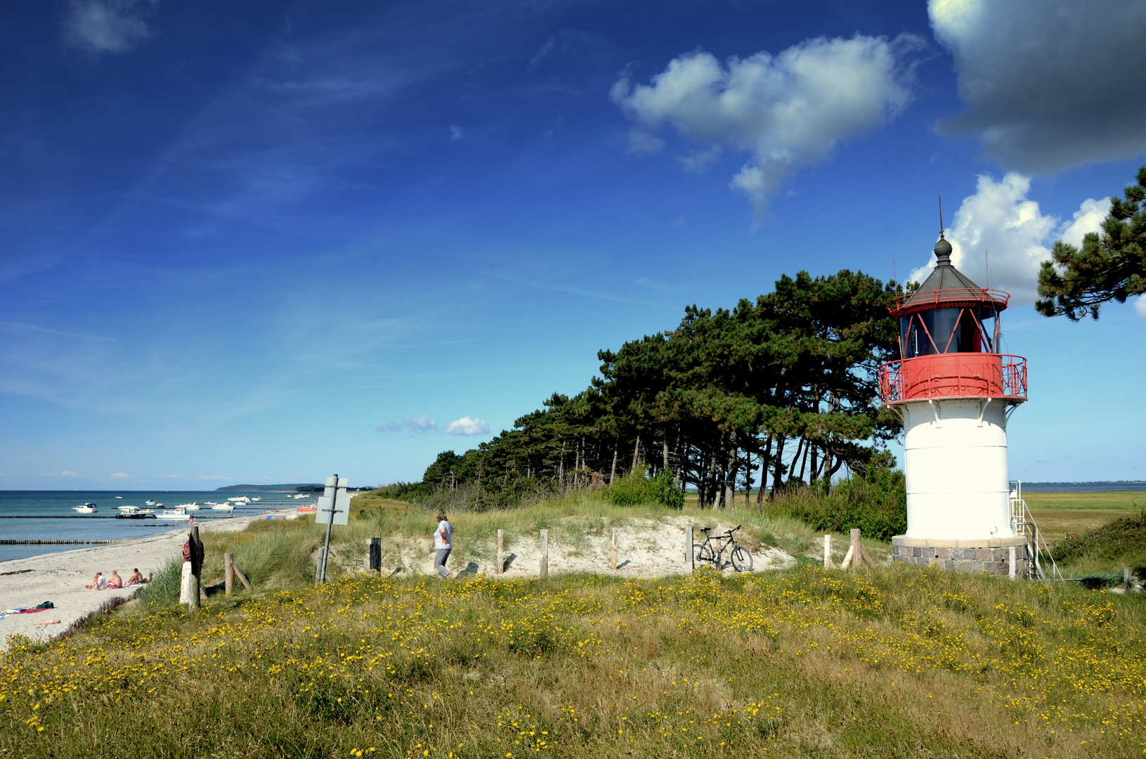 Leuchtturm Gellen im August