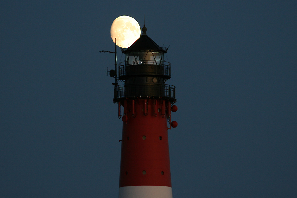 Leuchtturm Hörnum meets Mond