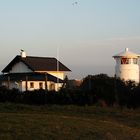 Leuchtturm im Abendlicht