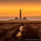 Leuchtturm im Abendlicht