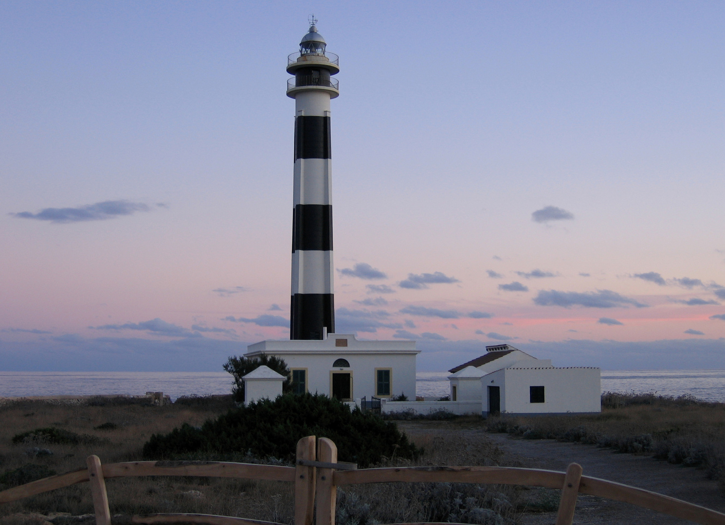 Leuchtturm im Abendlicht