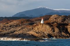 Leuchtturm im Abendlicht, Norwegen