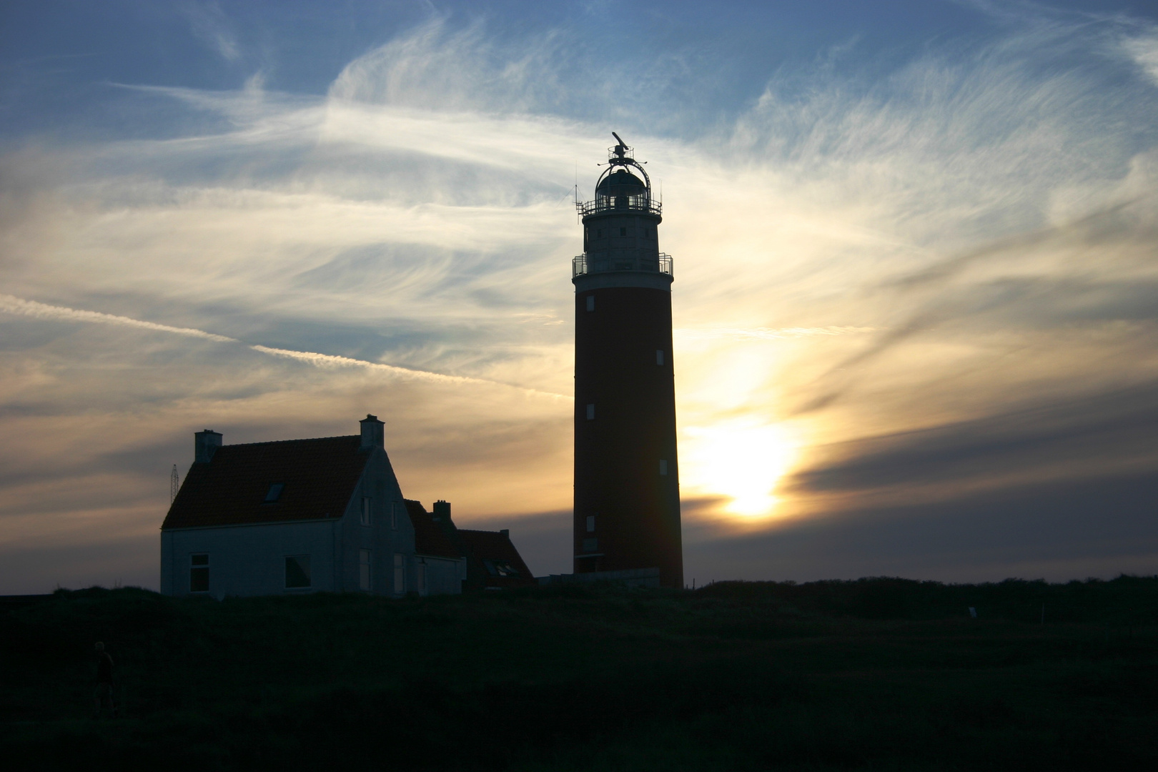 Leuchtturm im Gegenlicht