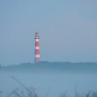 Leuchtturm im Nebel