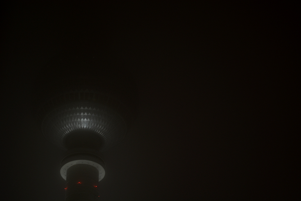Leuchtturm im Nebel