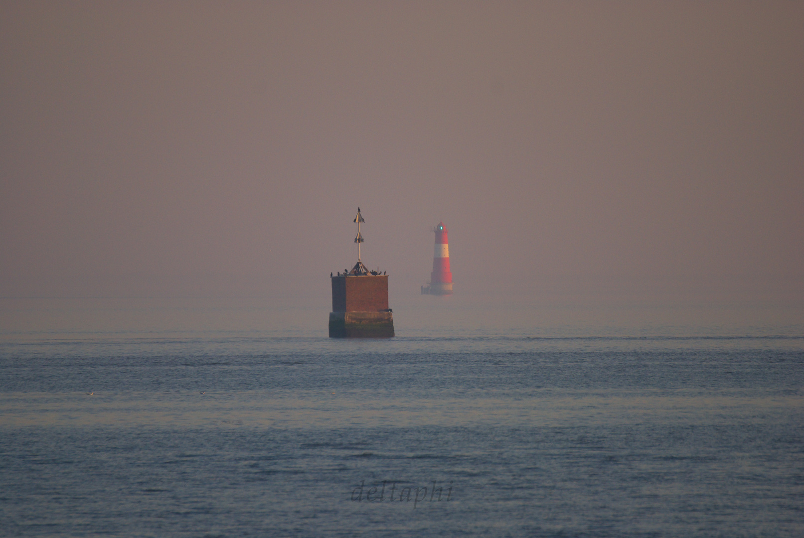 Leuchtturm im Nebel (II)