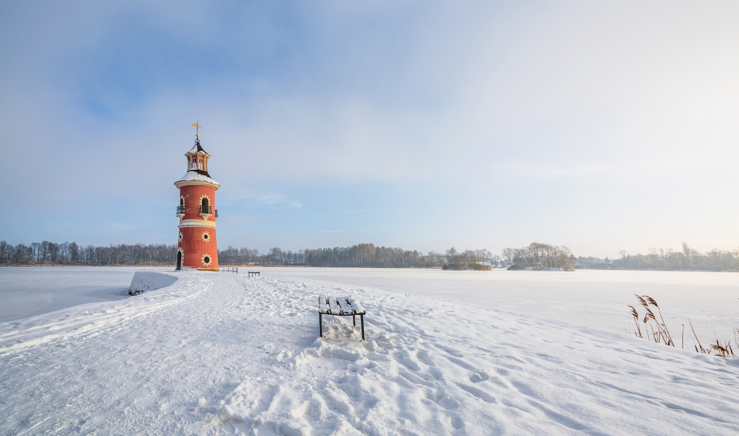 Leuchtturm im Winter