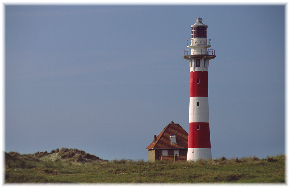 Leuchtturm in den Dünen