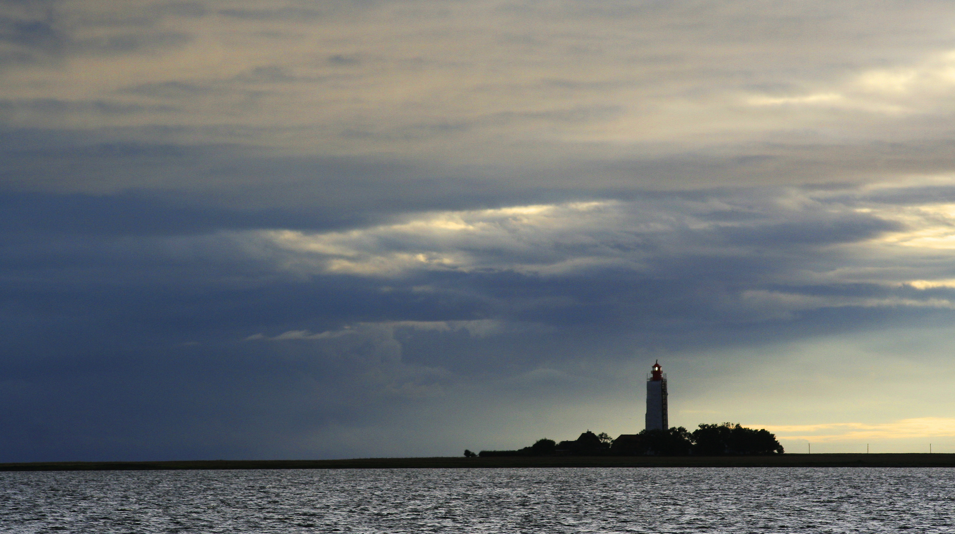 Leuchtturm in der Abendsonne