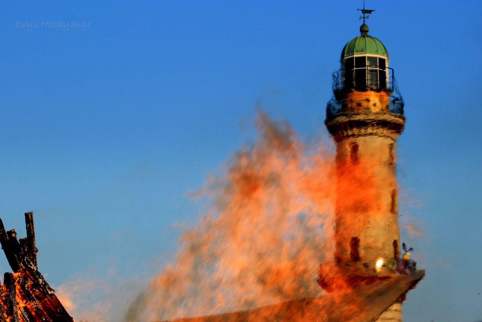 Leuchtturm in Flammen - mal anders