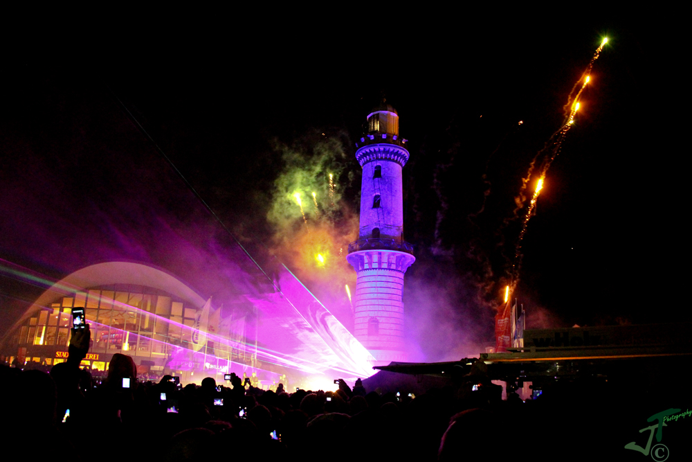 Leuchtturm in Flammen - Warnemünde I