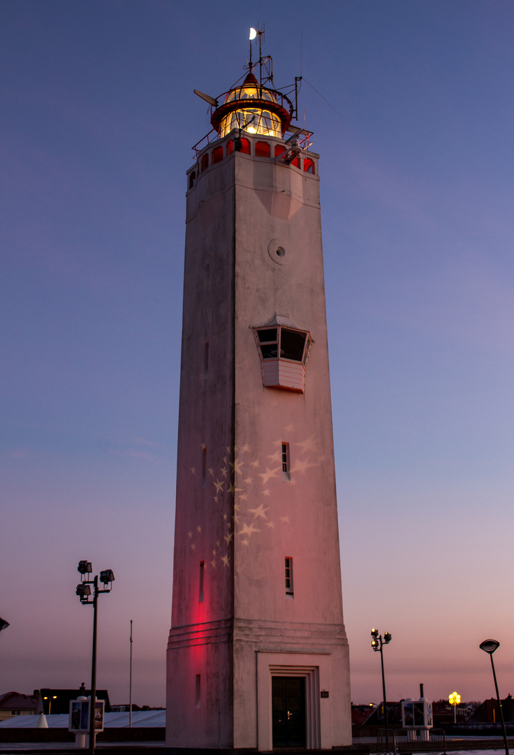 Leuchtturm in Noordwijk zum Jahreswechsel