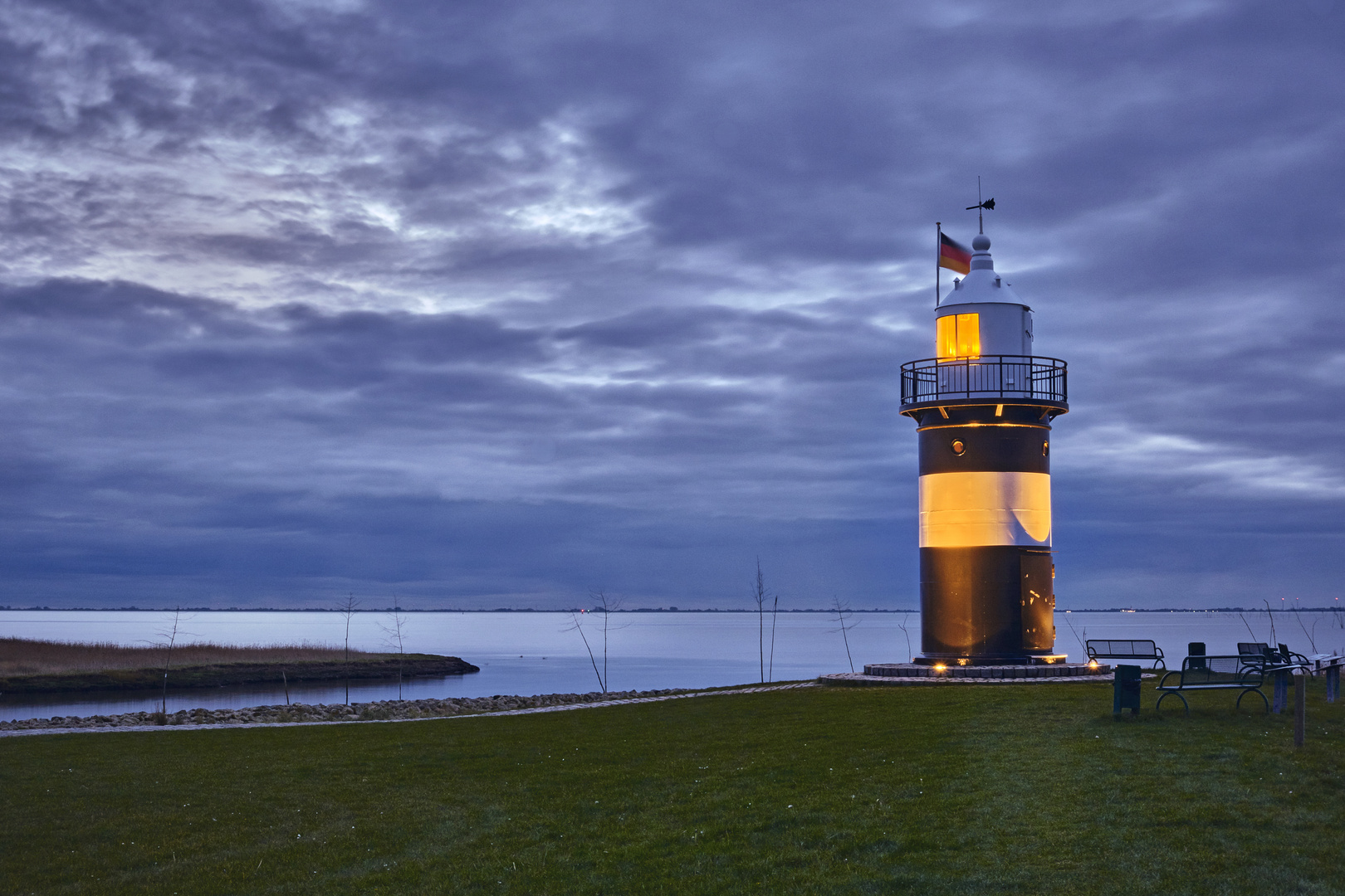 Leuchtturm KLEINER PREUSSE @ Kutterhafen Wremen, Nordsee.