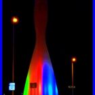 "Leuchtturm" - Leuchtende Säule/ rainbow night - light house in London