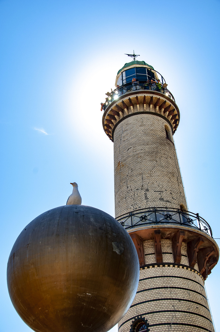 Leuchtturm mit Möwe