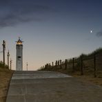 [ Leuchtturm & Mond, Noordwijk ]