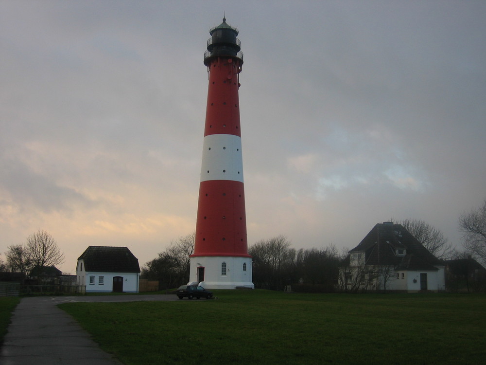 Leuchtturm ohne Wasser