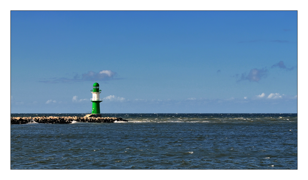 Leuchtturm Ostsee grün