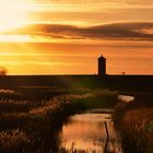 *** Leuchtturm Pilsum im Sonnenuntergangslicht ***