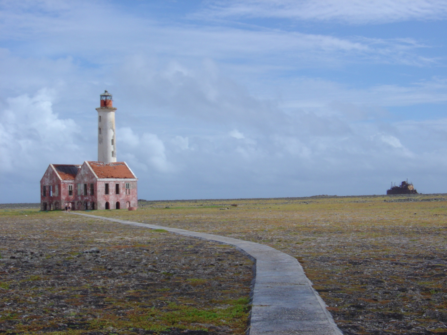 Leuchtturm und Wrack, Klein Curacao