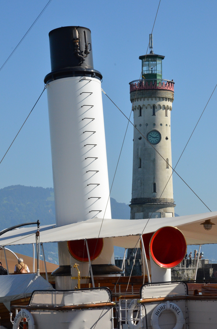 Leuchtturm vs. Schornstein