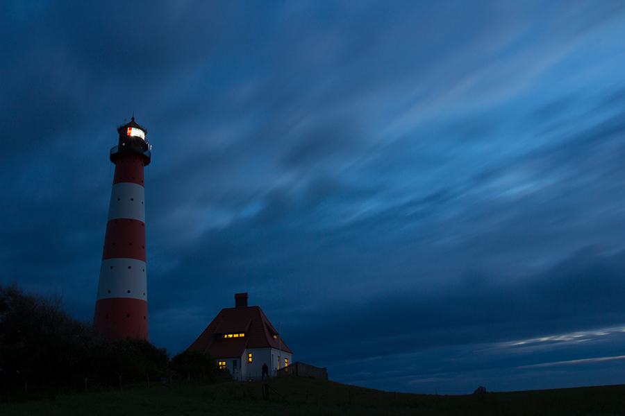 Leuchtturm Westerhever bei Nacht