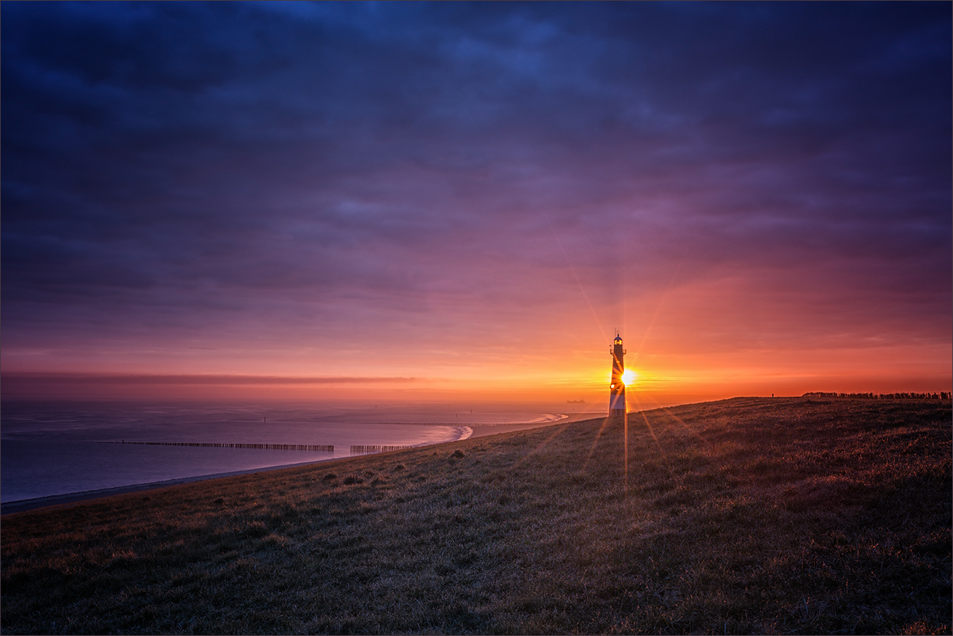 Leuchtturmromantik zu Sonnenaufgang