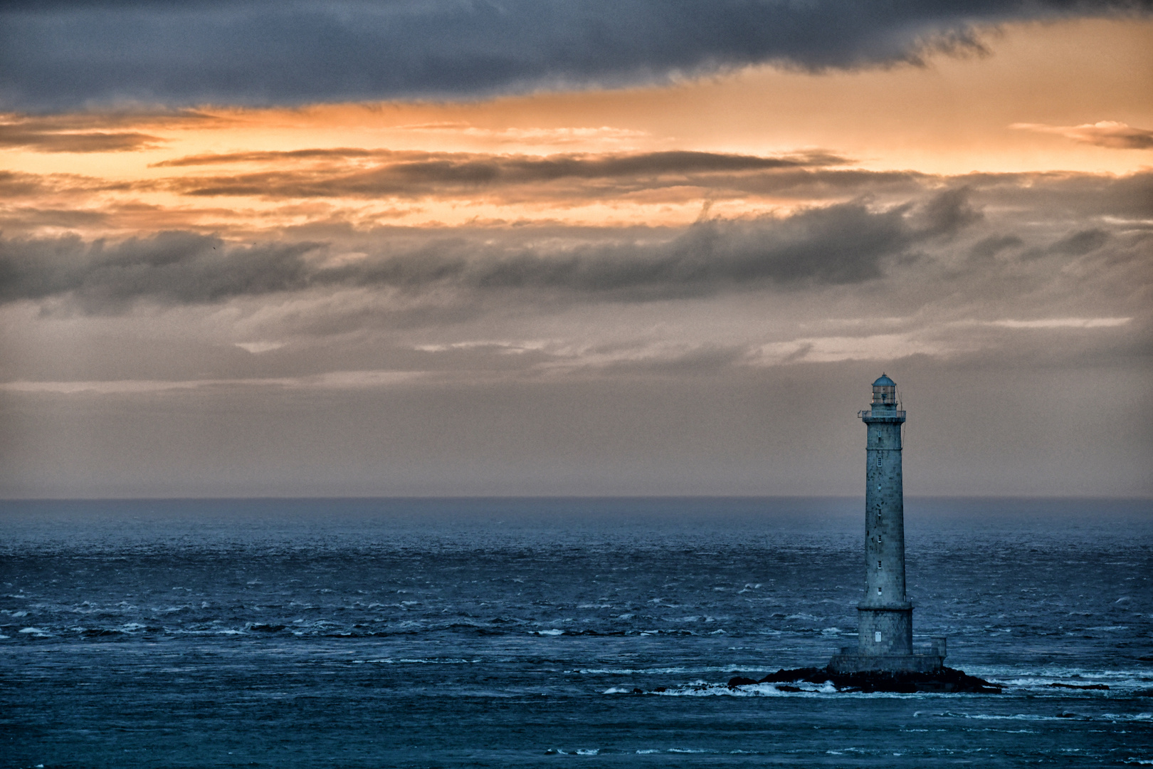 leuchturm in abendstimmung