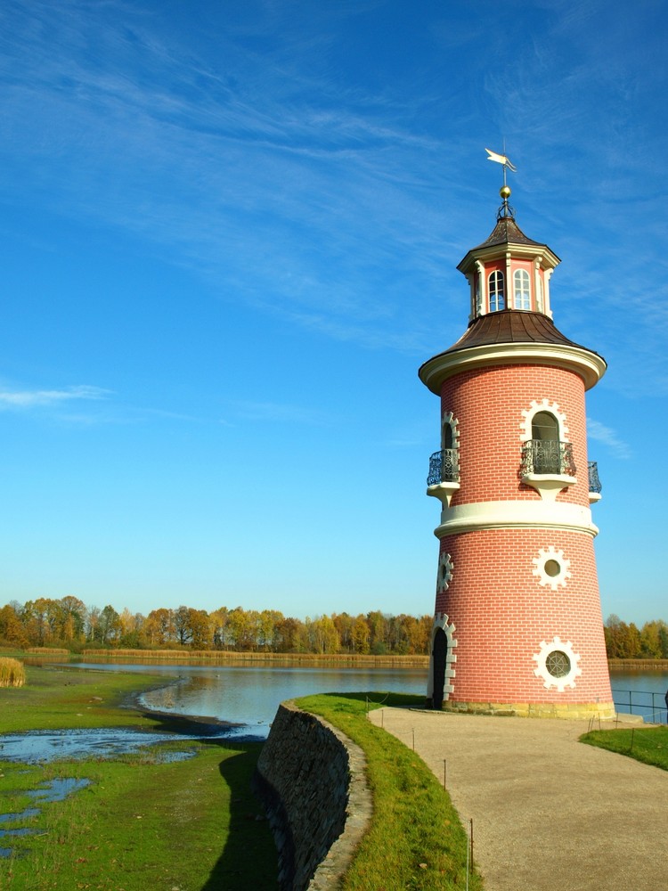 Leuchturm in der Novembersonne