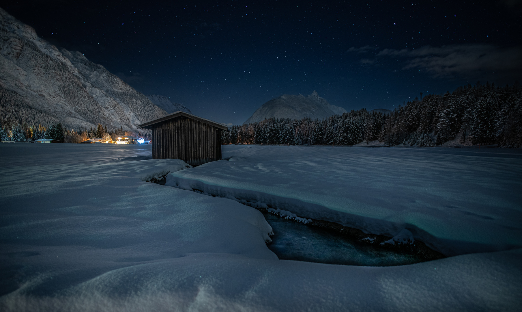 Leutasch bei Nacht