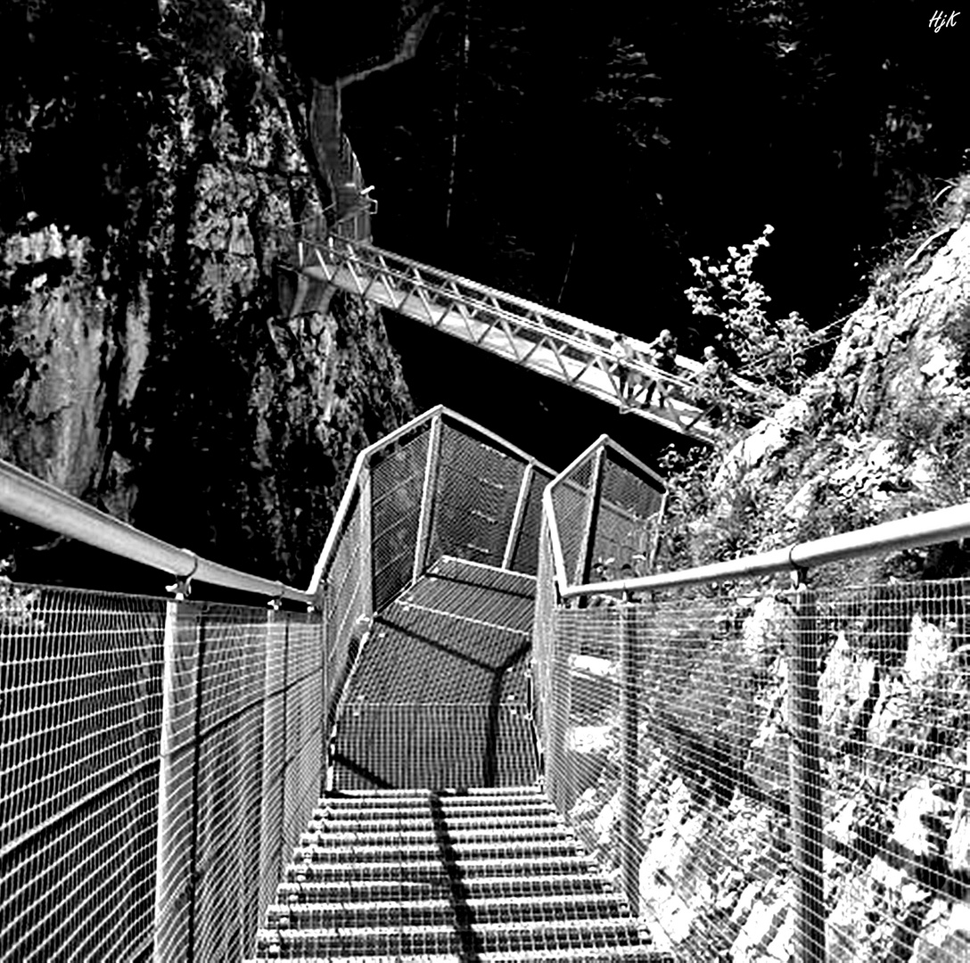 Leutascher Geisterklamm - Stahlstege und Höllbrücke