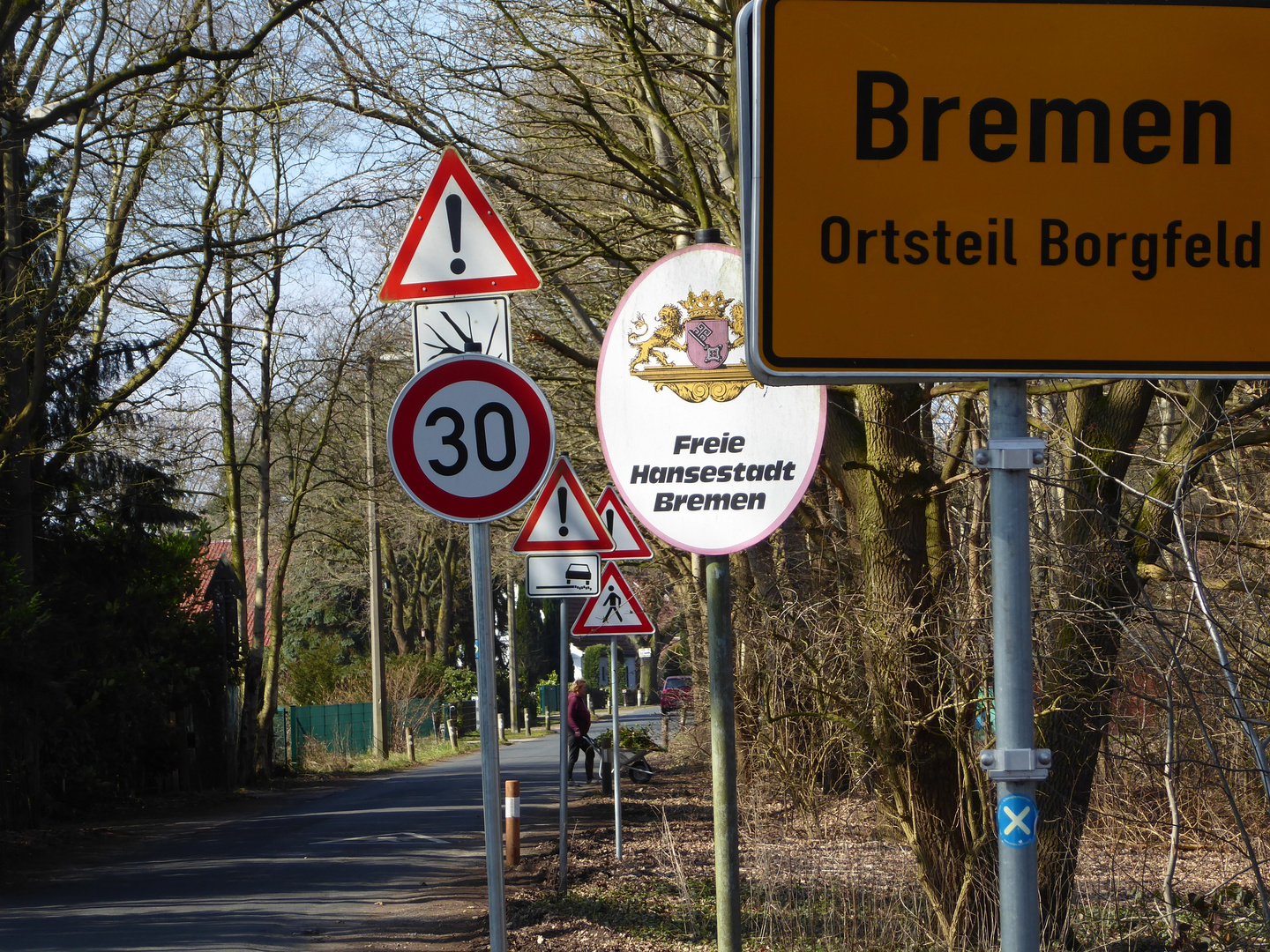 Leute, stellt mehr Schilder auf !