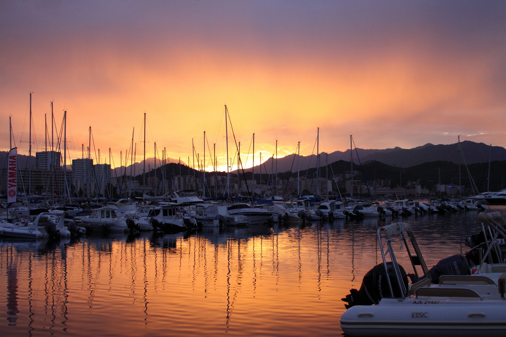 levé de soleil port d'ajaccio