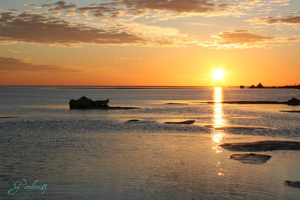 Levé du soleil sur la mer de sel